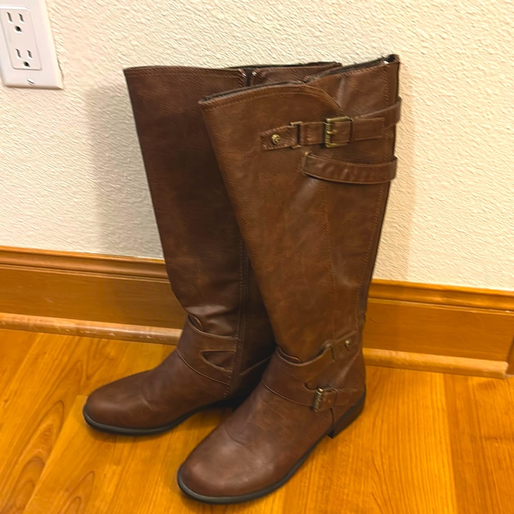 Guess brown leather”wide calf” boots